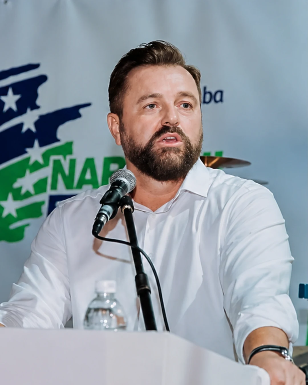Nermin Ogrešević za govornicom